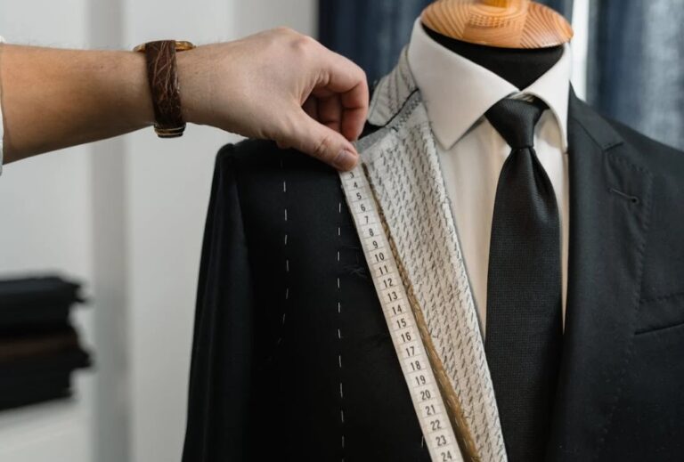 How to Measure for a Suit in the UK: A Comprehensive Guide to Perfect Fit