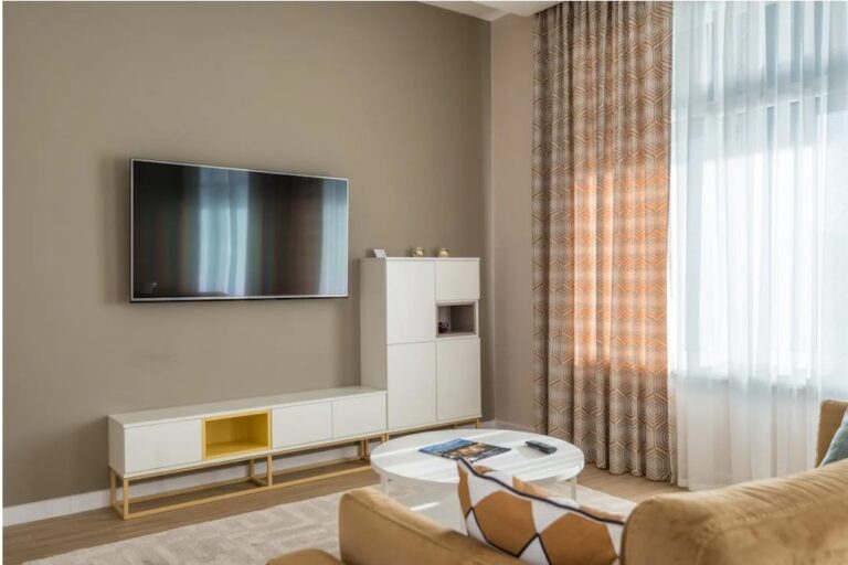 How to Measure TV Screen Size (UK): A Comprehensive Guide