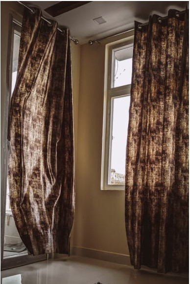 How to Measure for a Curtain Pole UK: A Comprehensive Guide